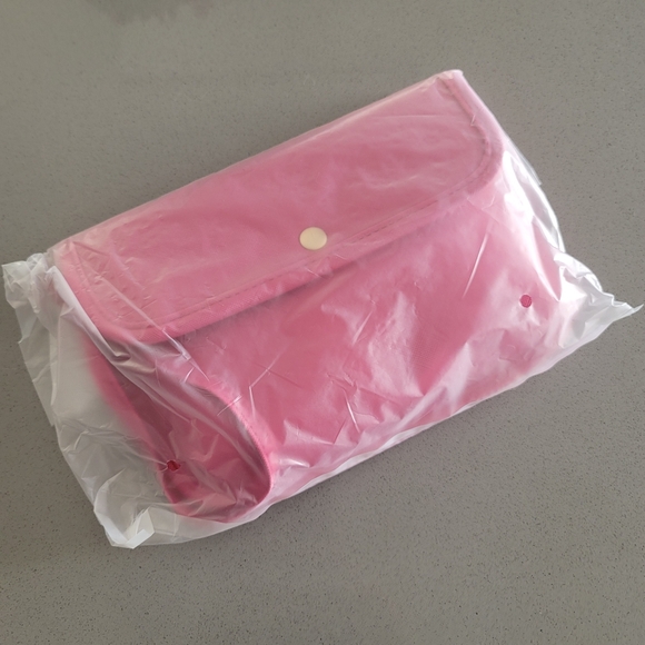 Neiman Marcus | Pink Makeup Bag w 9 Samples - Picture 4 of 8